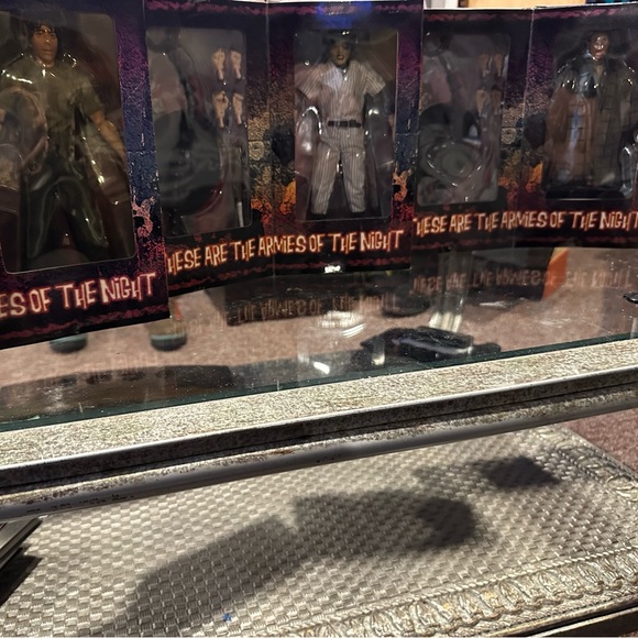 The WARRIORS™️ Mezco™️2008 9in. Collectible figures🎄XMAS⚠️SPECIAL🎅 - Picture 8 of 16